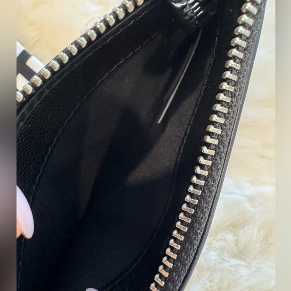 Marc Jacobs Black & White Cardholder Wristlet - Picture 4 of 8